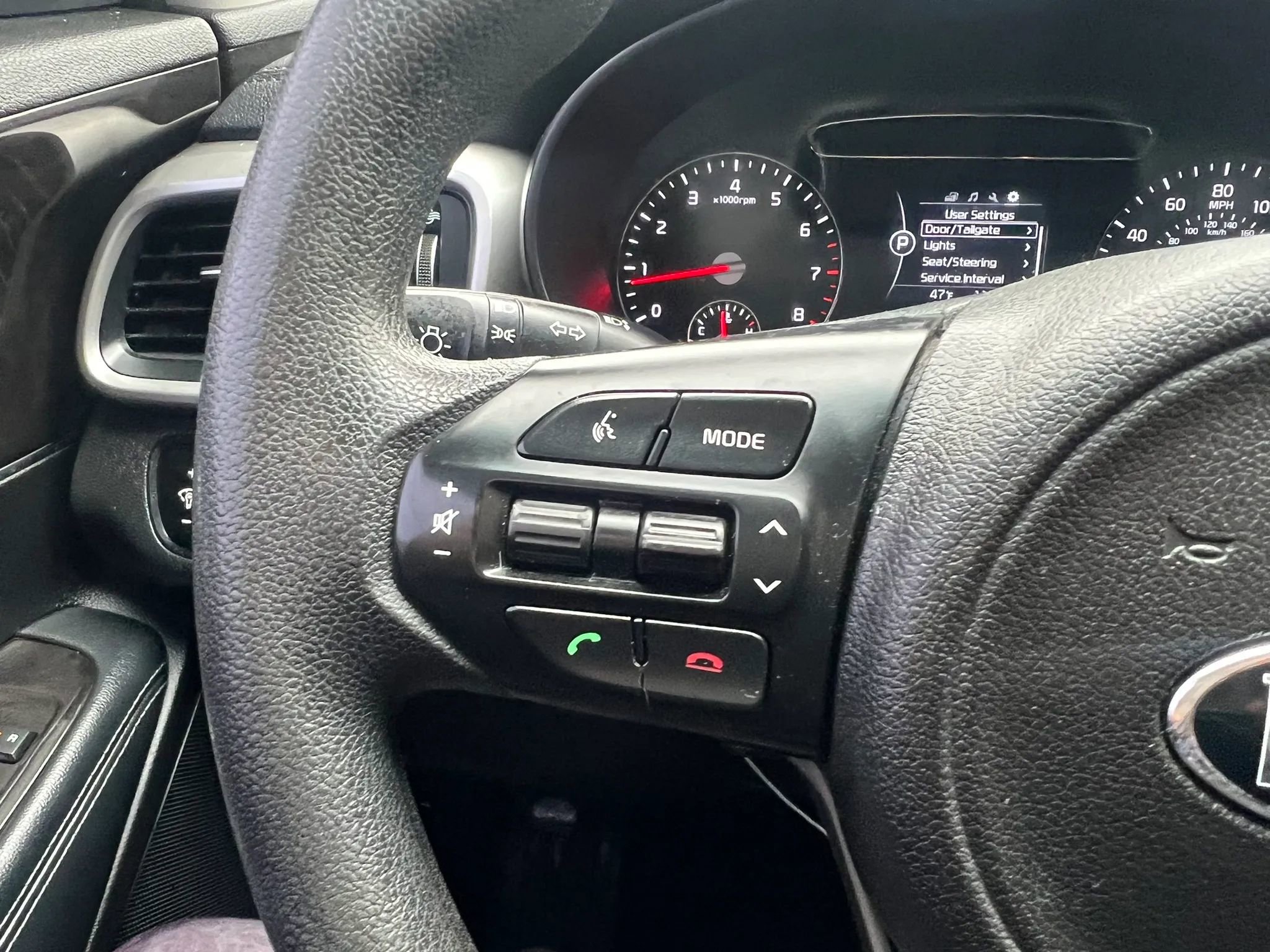 Used 2018 Kia Sorento LX image 21