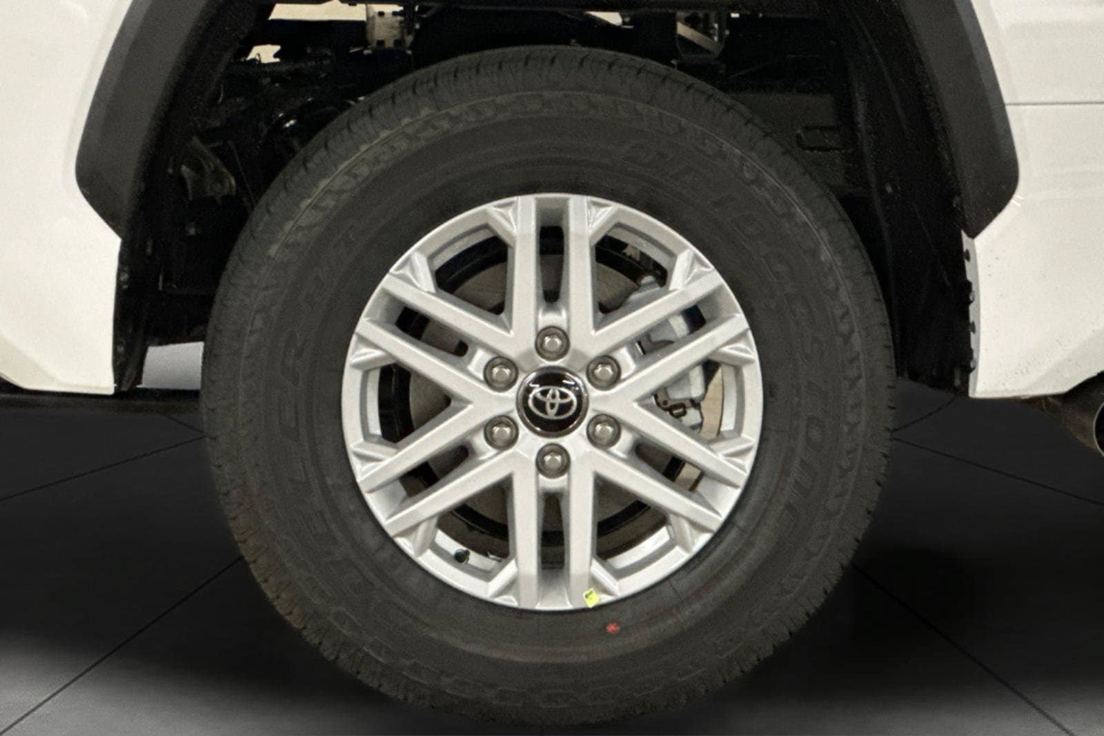 New 2026 Toyota Tundra SR5 w/ SR5 Convenience Package RWD image 32