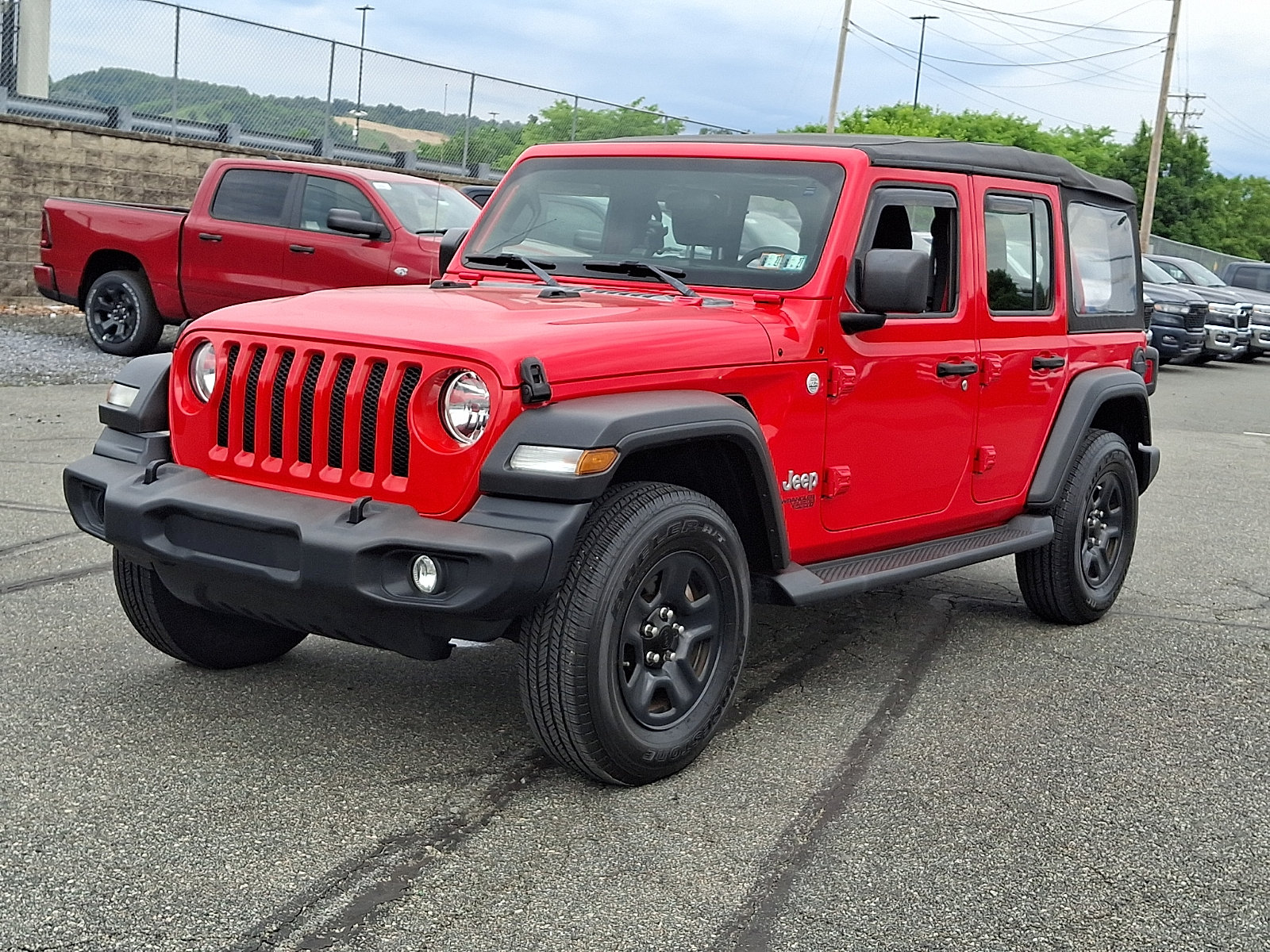 Used 2020 Jeep Wrangler Unlimited Sport AWD/4WD image 3