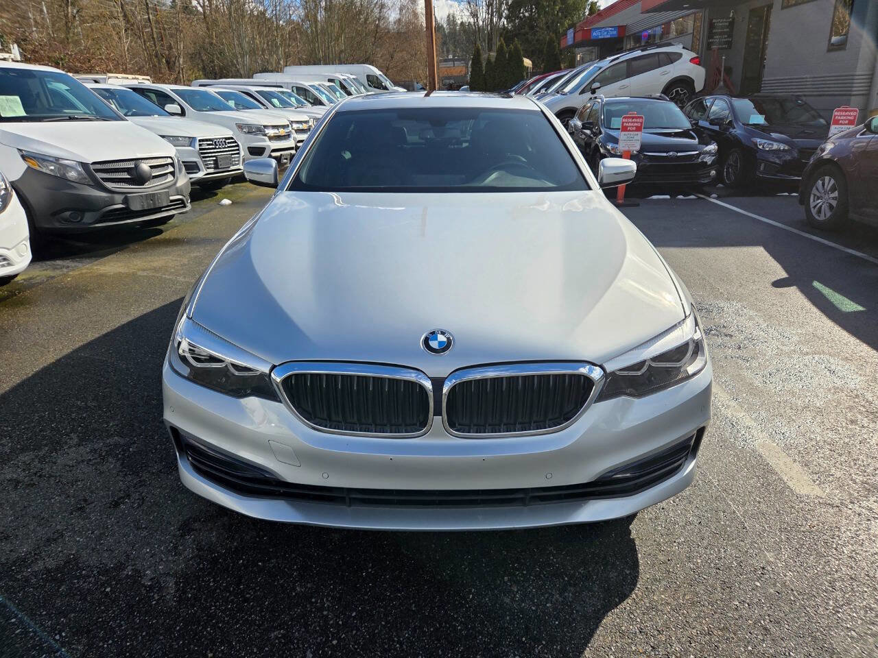 Used 2017 BMW 530i xDrive 530i xDrive AWD 4dr Sedan image 2