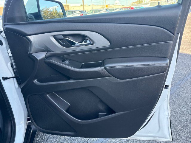 Used 2023 Chevrolet Traverse LT FWD image 30