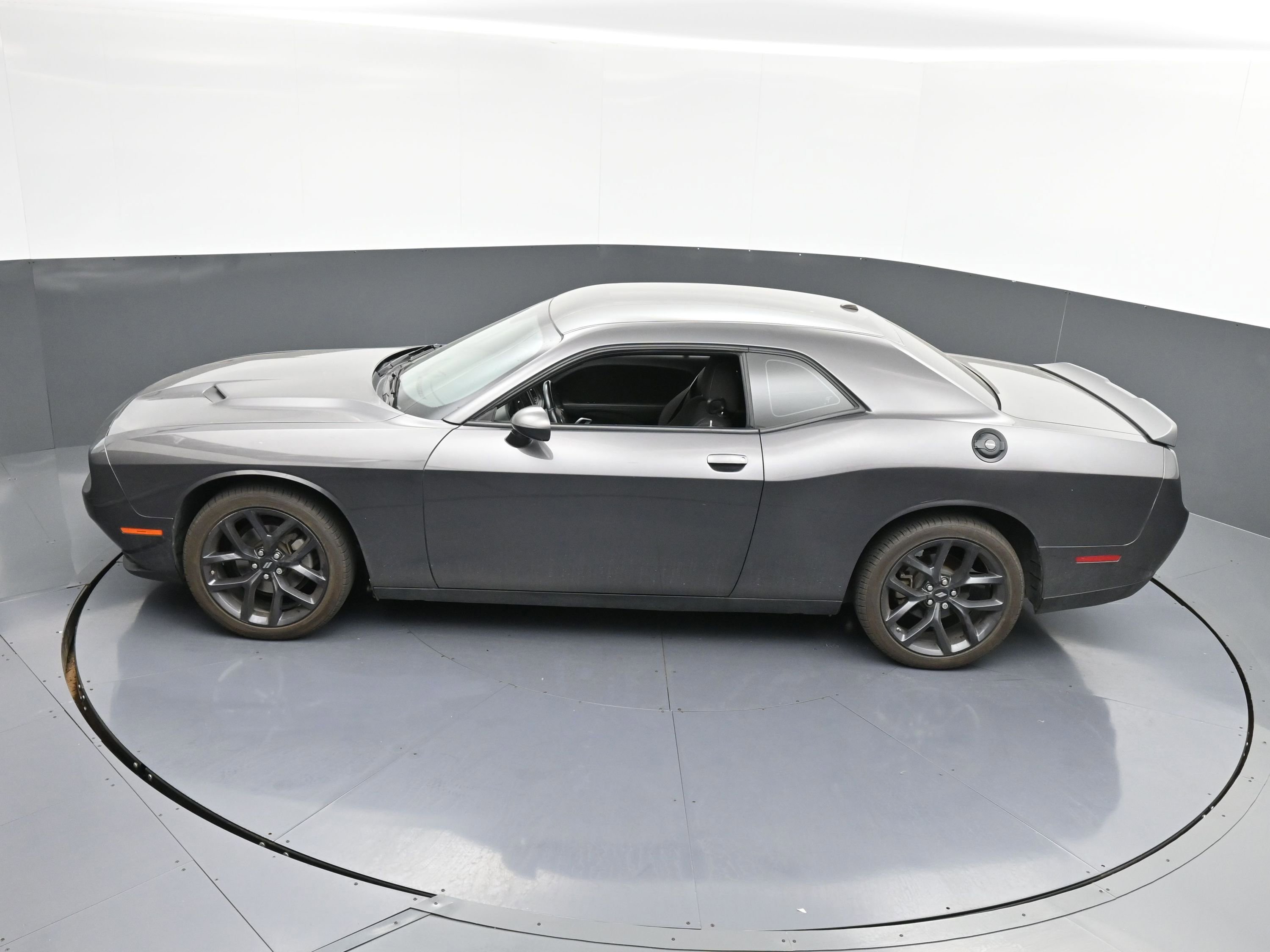 Used 2023 Dodge Challenger SXT w/ Blacktop Package image 31