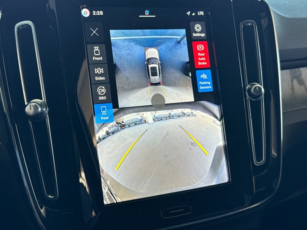 New 2026 Volvo XC40 B5 Plus w/ Climate Package image 19