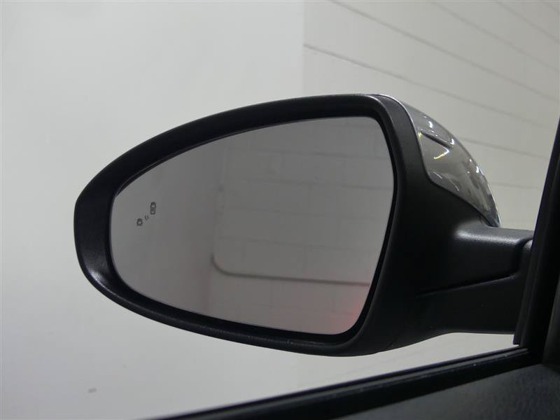 Used 2023 Kia Forte LXS w/ LXS Technology Package FWD image 14