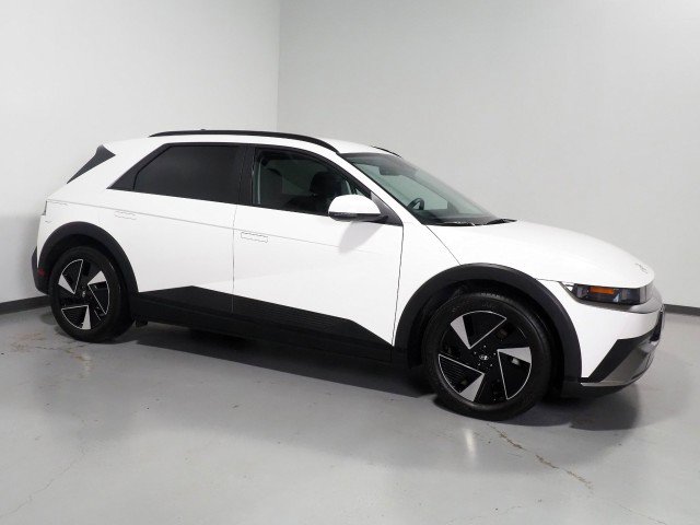 Used 2025 Hyundai Ioniq 5 SEL RWD image 1