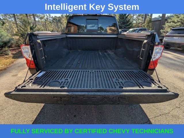 Used 2023 Nissan Titan SV w/ SV Convenience Package image 18