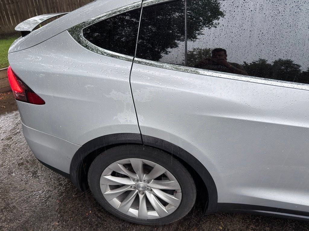 Used 2016 Tesla Model X 75D AWD/4WD image 5