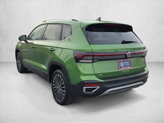 Certified 2025 Volkswagen Taos SE image 8