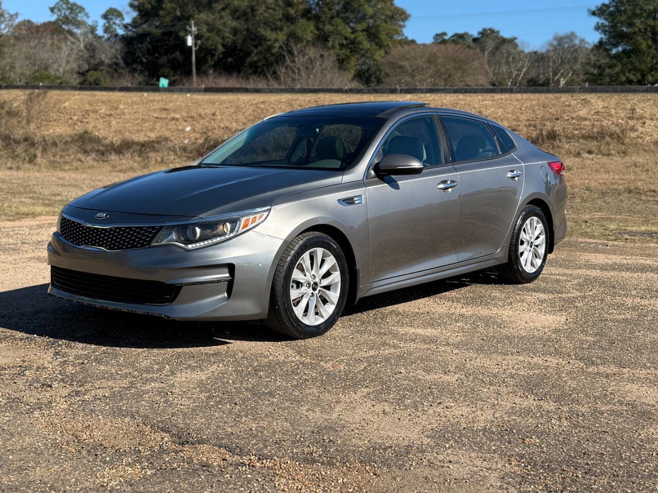 Used 2016 Kia Optima EX w/ Premium Package image 1