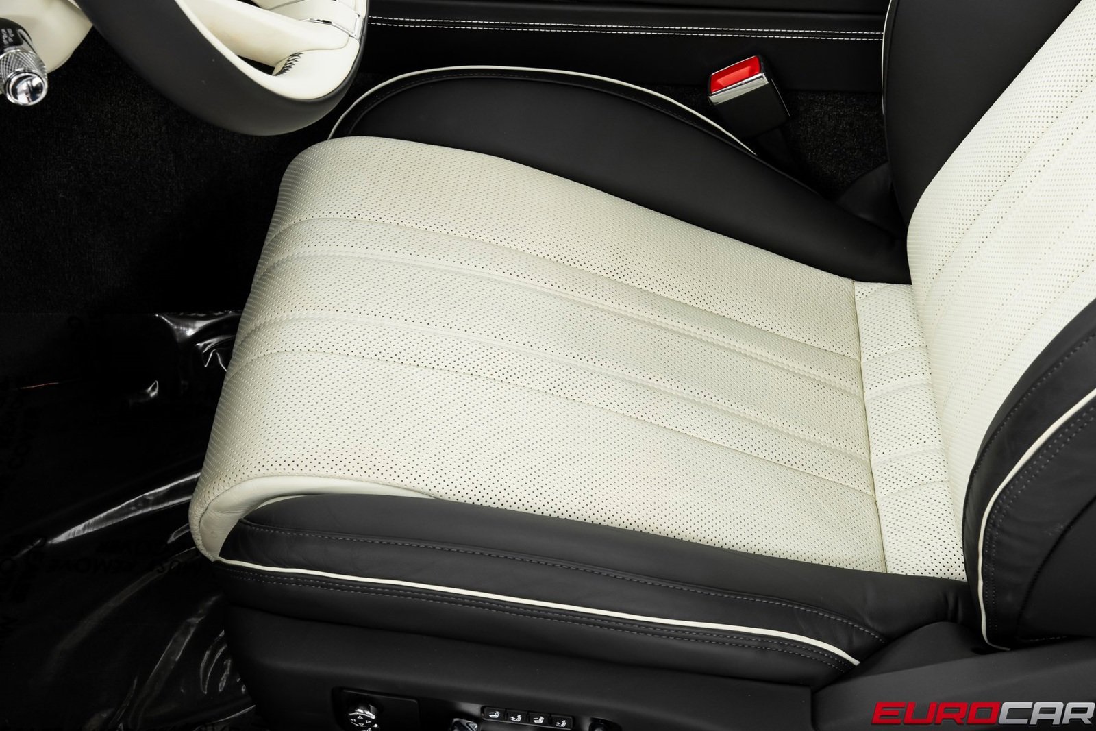 Used 2023 Bentley Continental GT Mulliner image 42