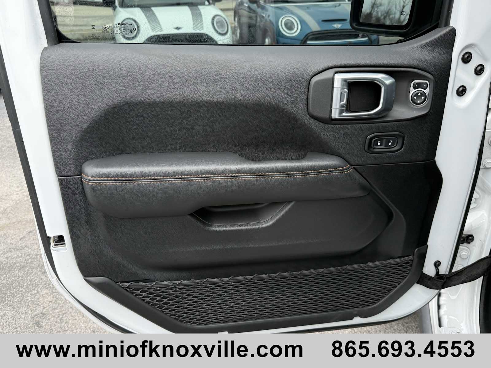 Used 2023 Jeep Gladiator Mojave w/ Cold Weather Group image 12