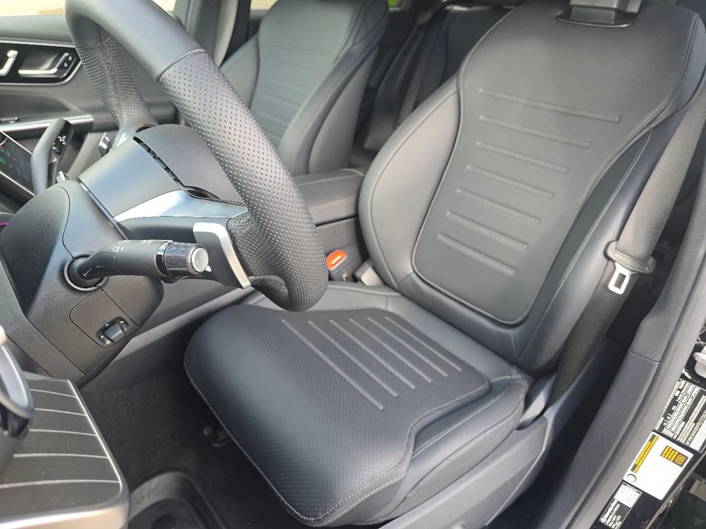 Certified 2026 Mercedes-Benz GLC 300 4MATIC image 25