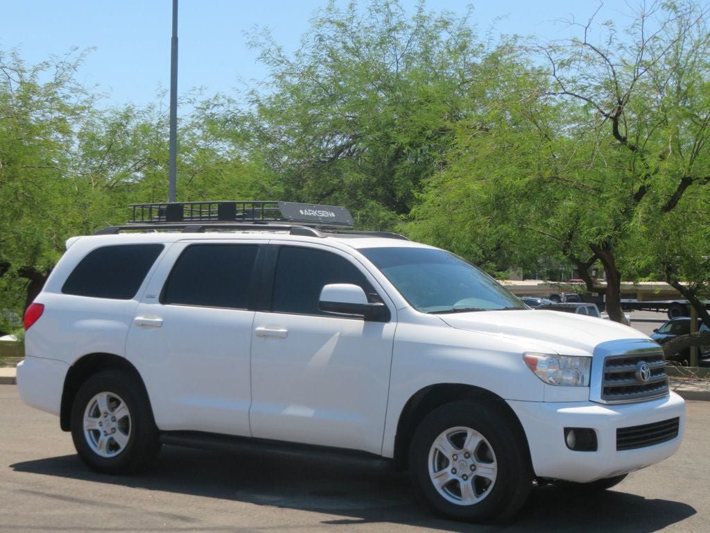 Used 2015 Toyota Sequoia SR5 AWD/4WD image 4