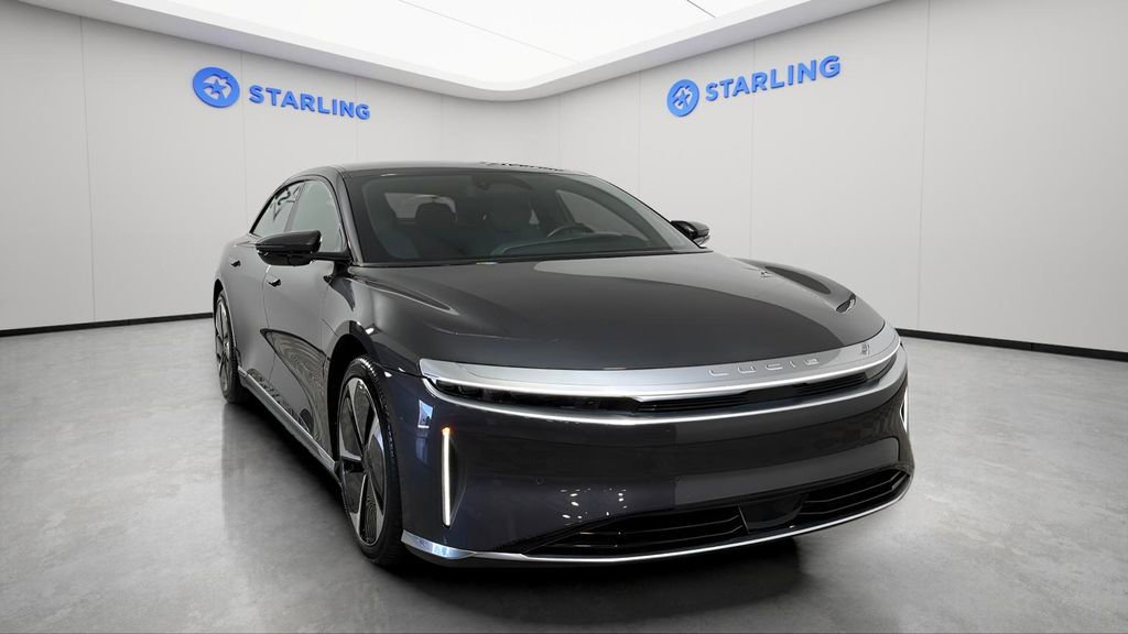 Used 2024 Lucid Air Touring image 14