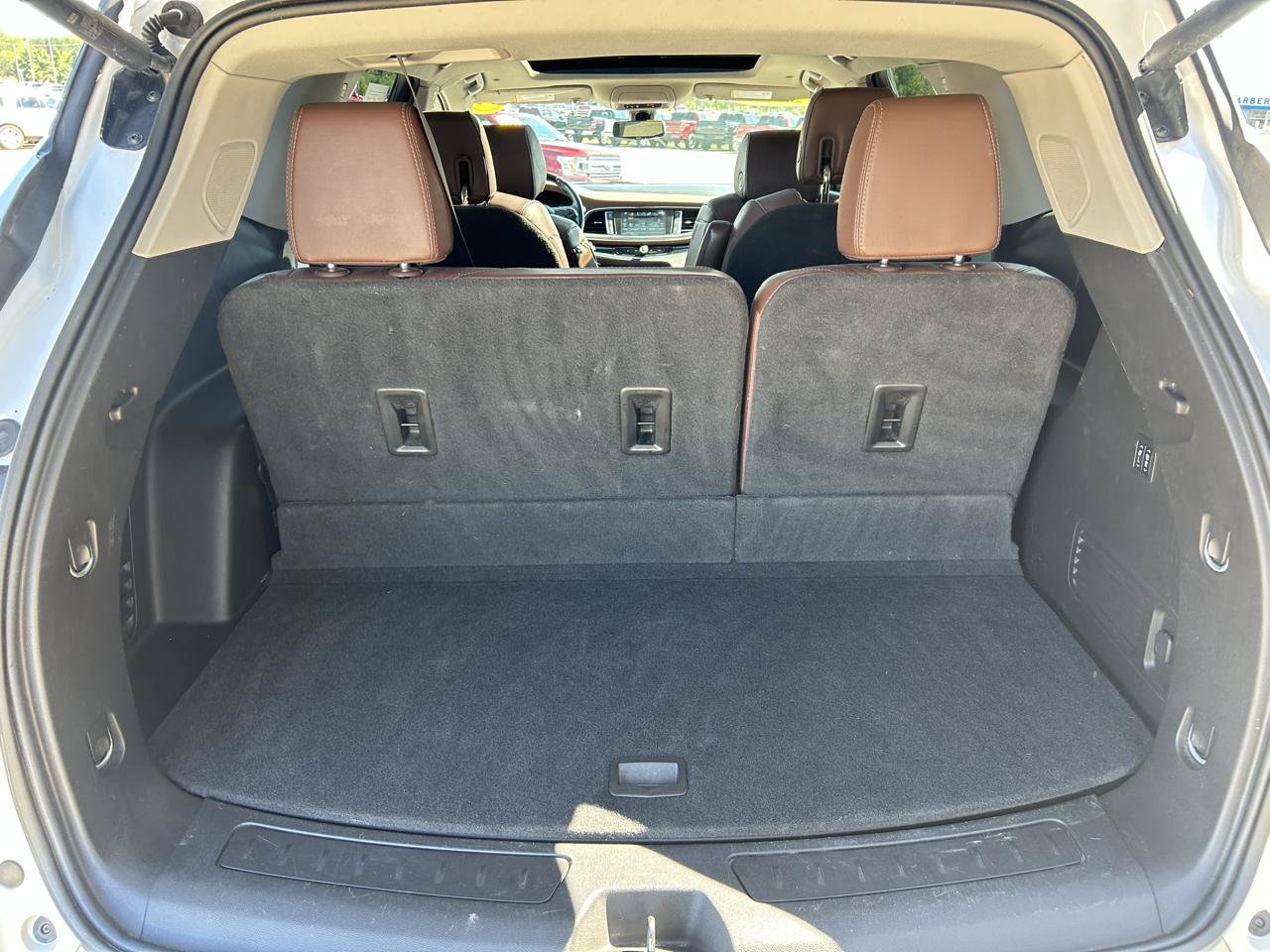 Used 2018 Buick Enclave Avenir w/ Avenir Technology Package AWD/4WD image 17