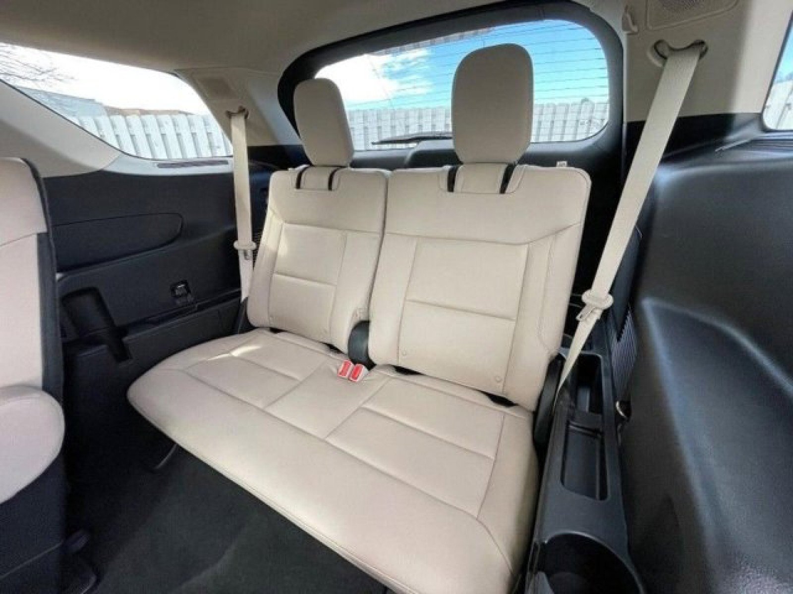 Used 2021 Ford Explorer Limited w/ Equipment Group 301A image 20