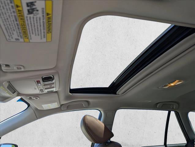 Used 2017 Subaru Outback 2.5i Touring w/ Popular Package #5A AWD/4WD image 22