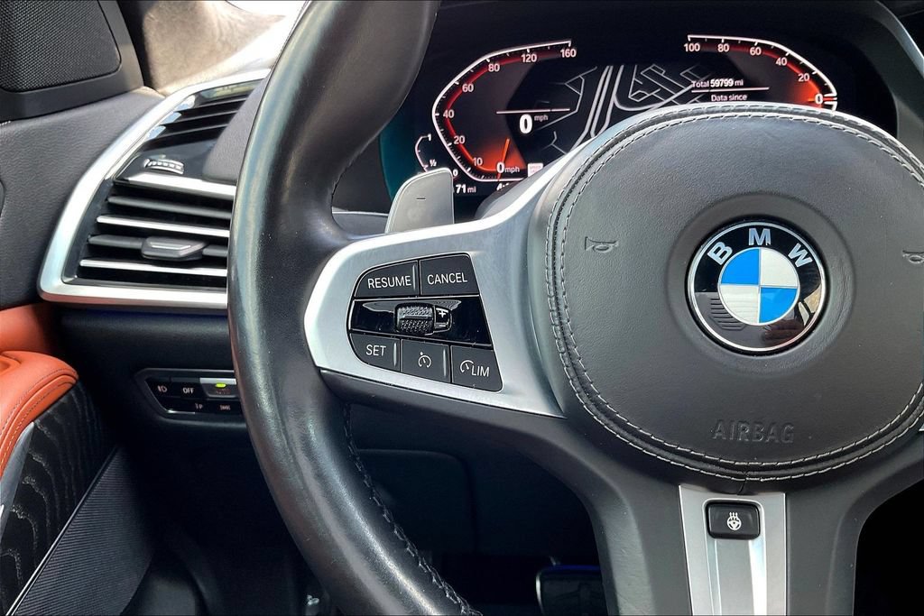 Used 2022 BMW X7 xDrive40i w/ M Sport Package AWD/4WD image 11