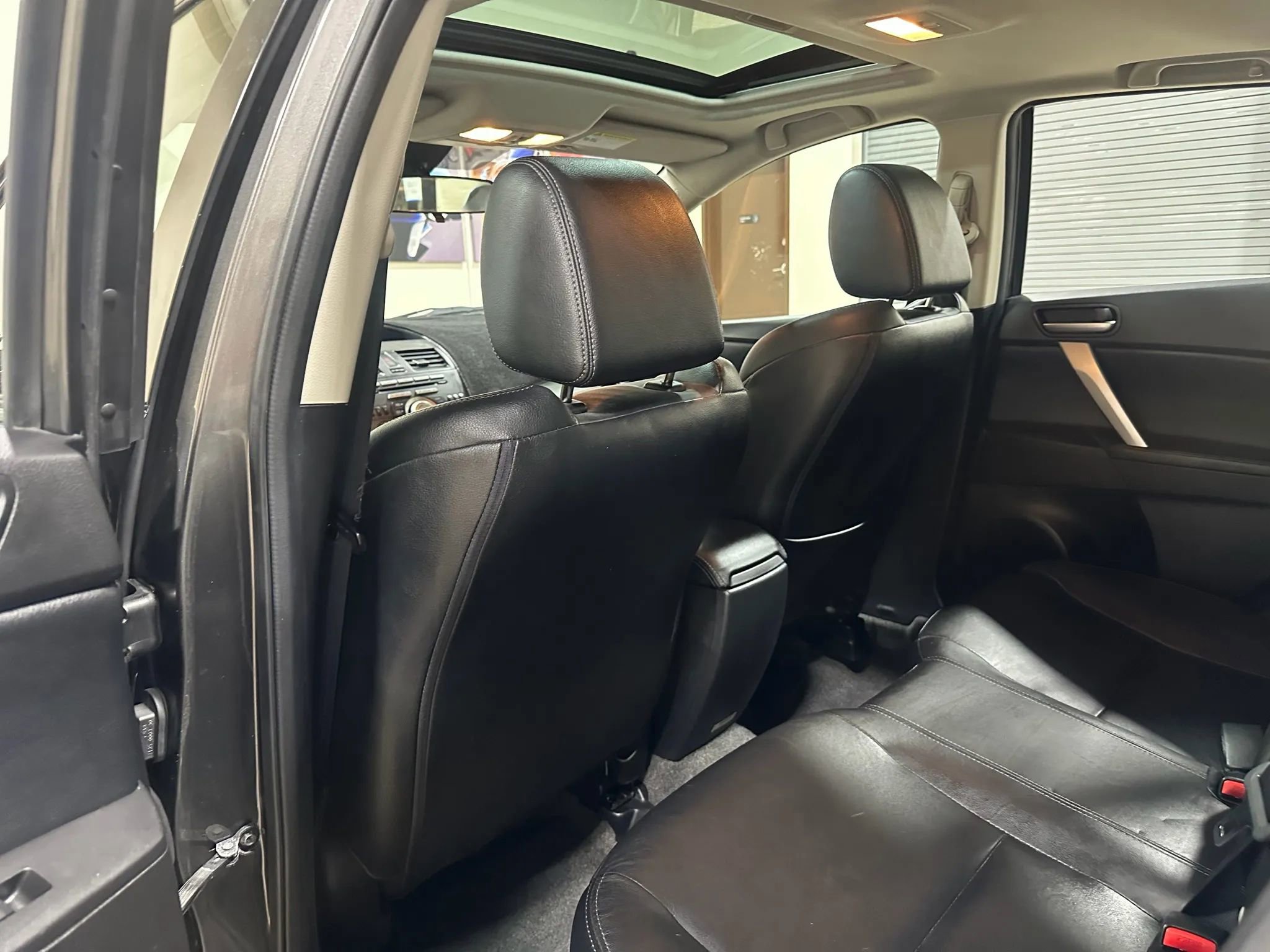 Used 2010 MAZDA MAZDA3 s Grand Touring image 19