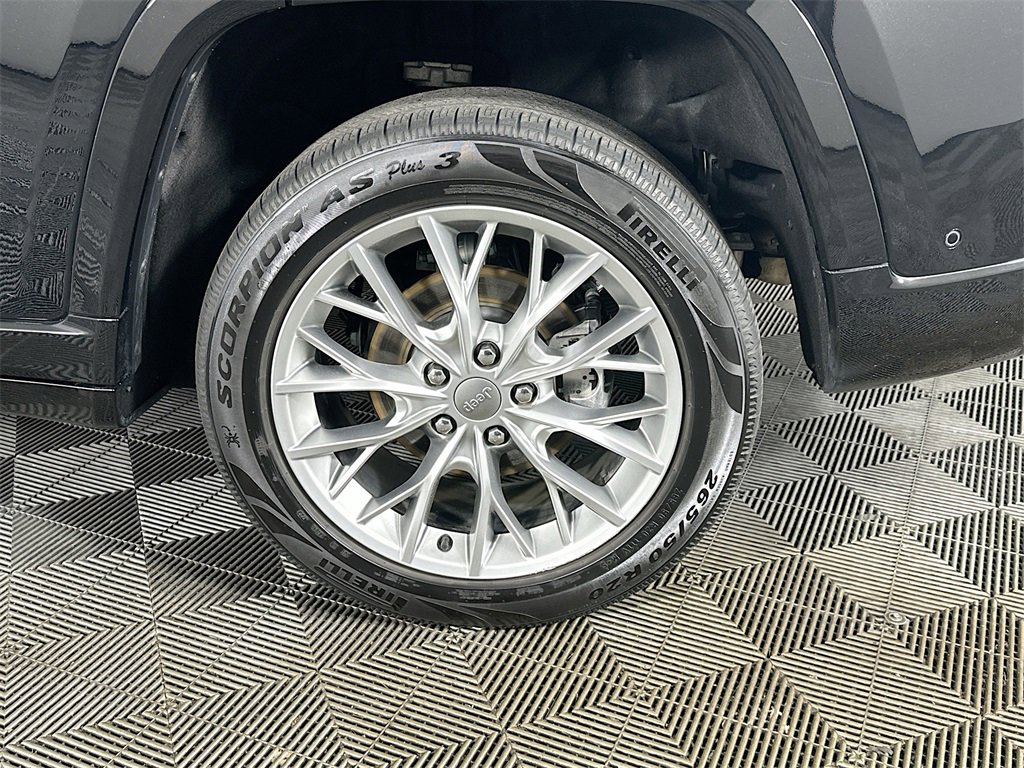 Used 2023 Jeep Grand Cherokee Summit image 34