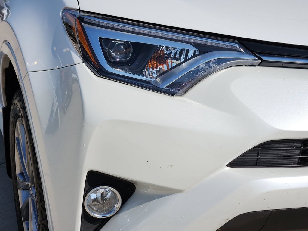 Certified 2017 Toyota RAV4 Platinum FWD image 9