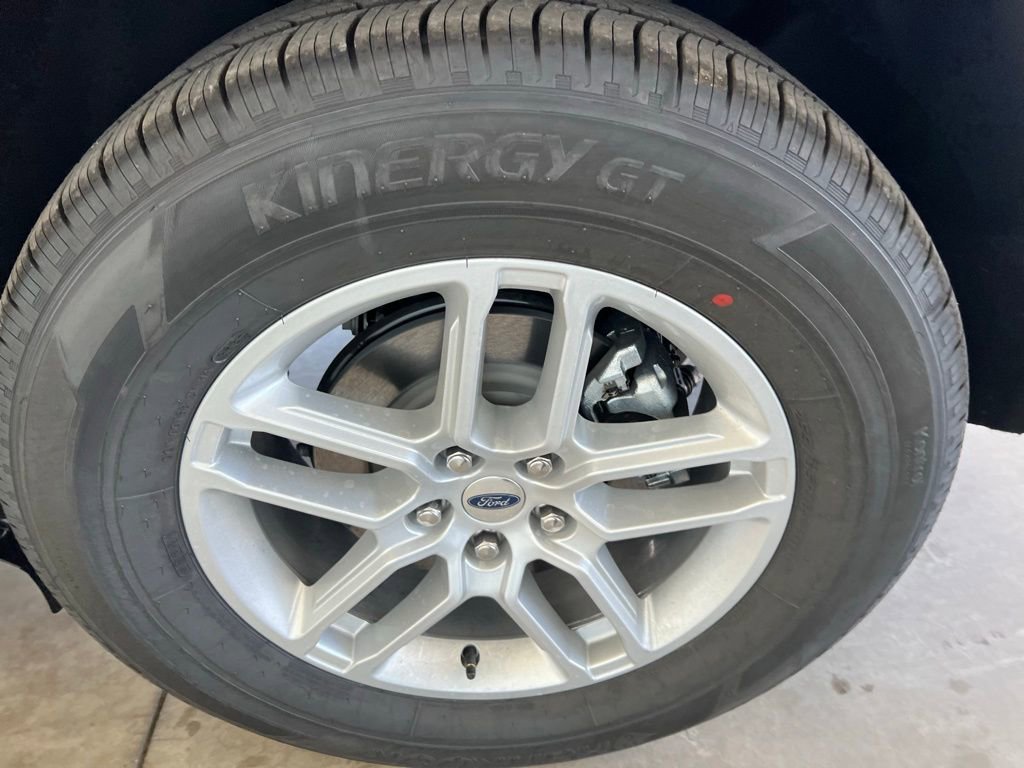 New 2026 Ford Explorer Active image 32