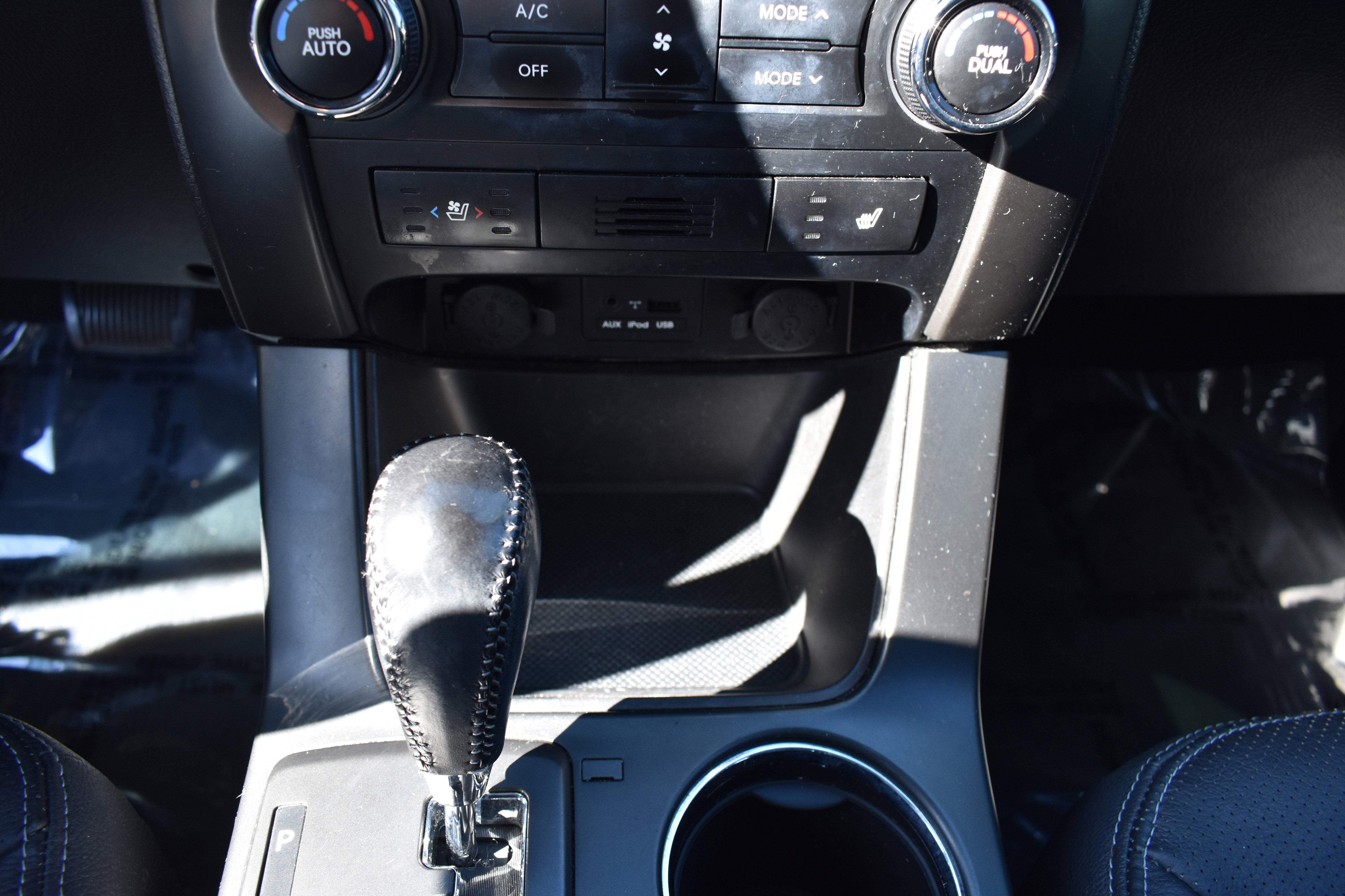 Used 2013 Kia Sorento SX w/ SX Premium Pkg image 23