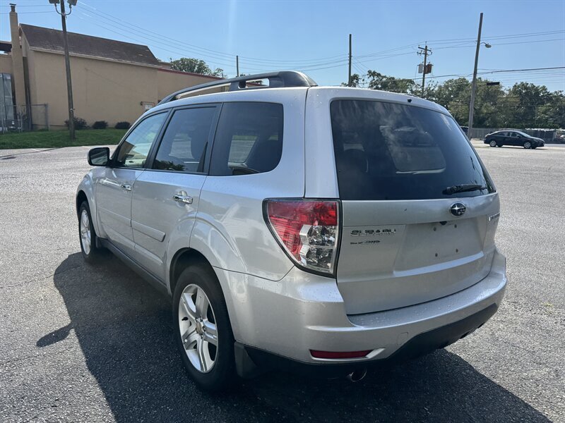 Used 2010 Subaru Forester 2.5X Limited AWD/4WD image 9