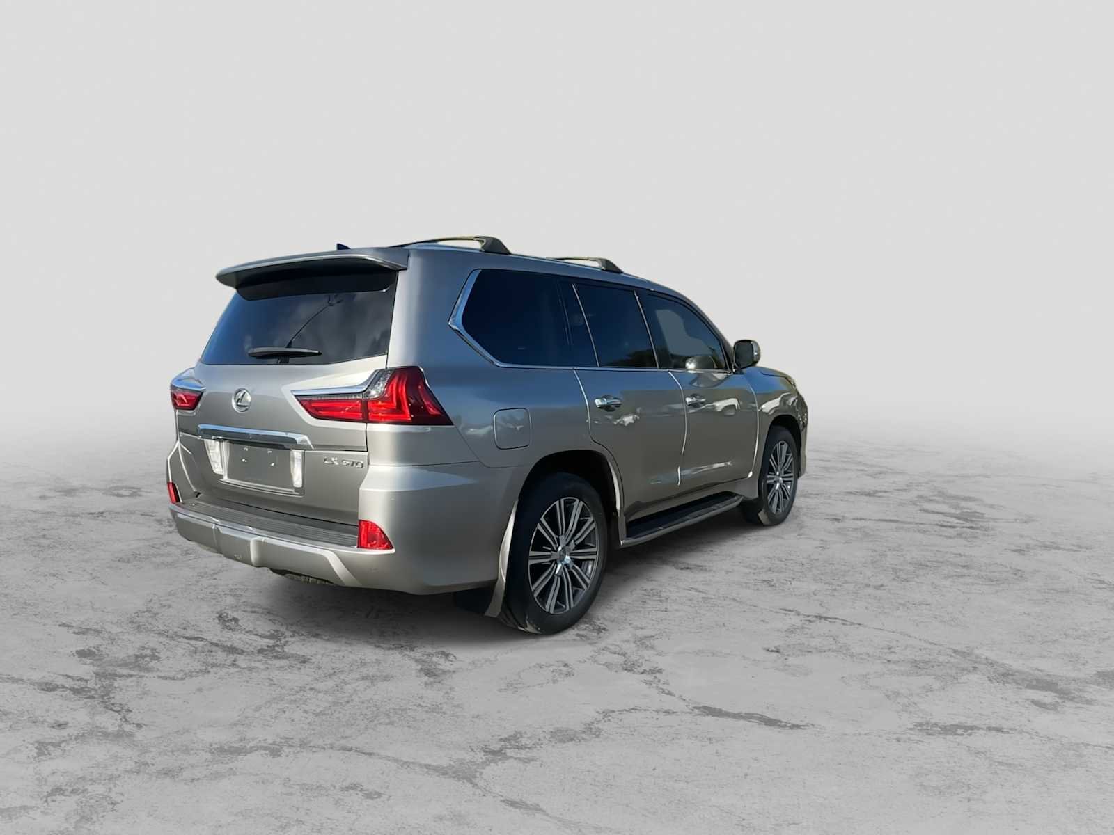 Used 2017 Lexus LX 570 4WD w/ Luxury Package image 8