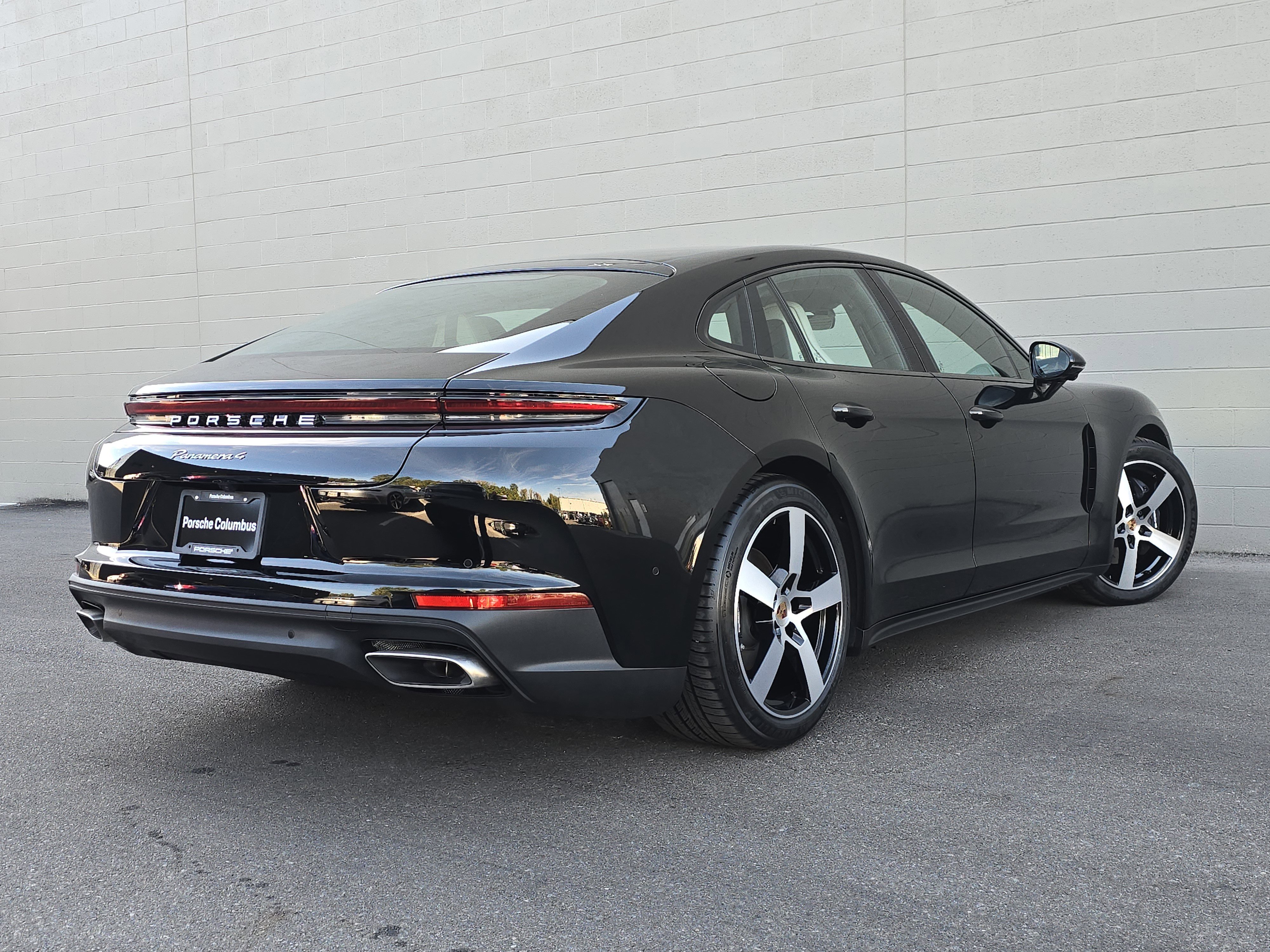 New 2026 Porsche Panamera 4 image 9