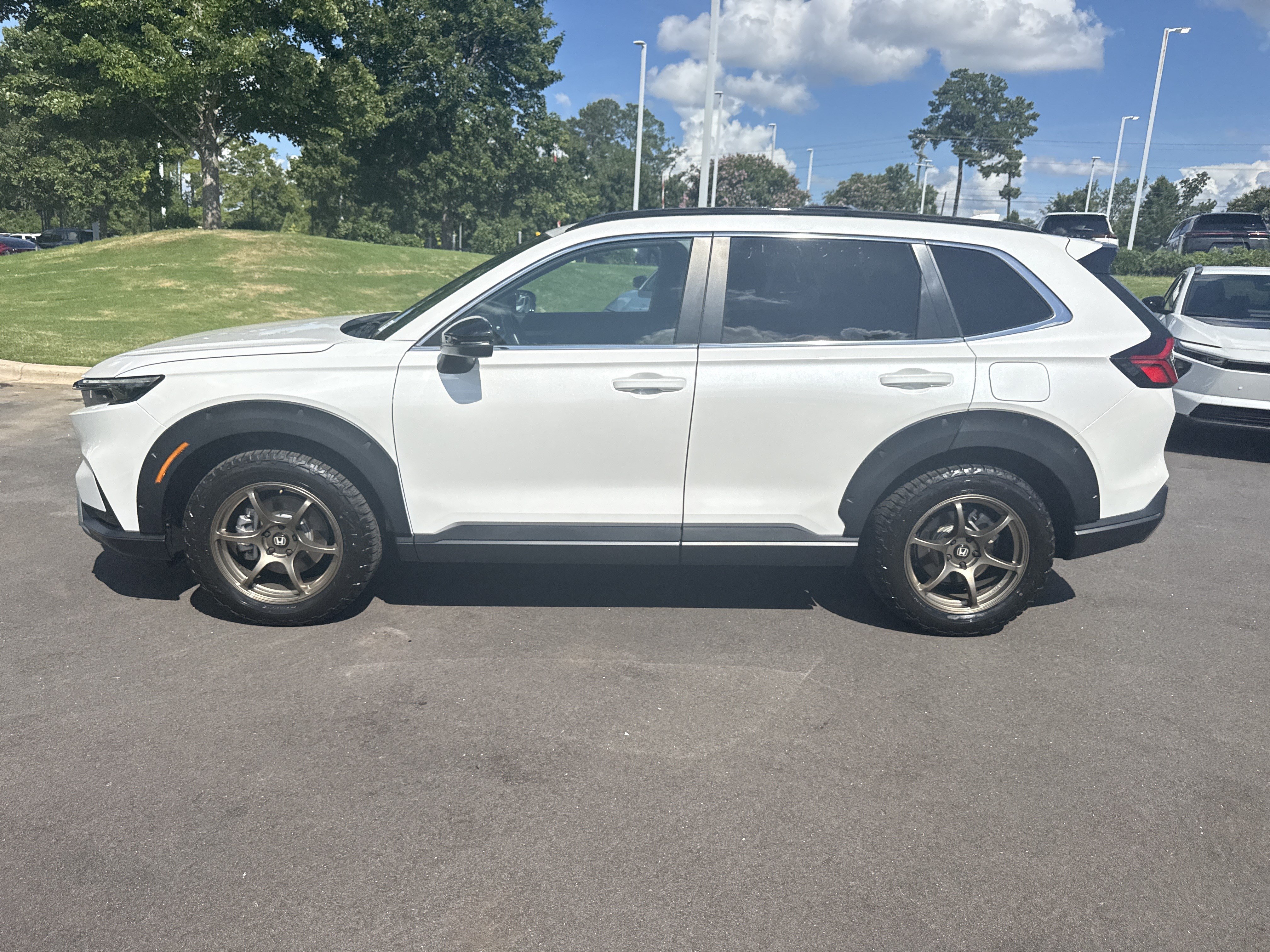 Used 2025 Honda CR-V Sport Touring image 7