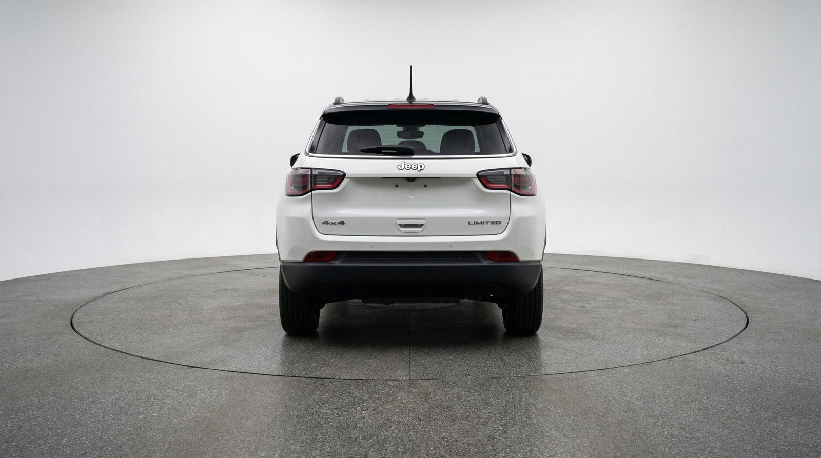 Used 2025 Jeep Compass Limited image 7