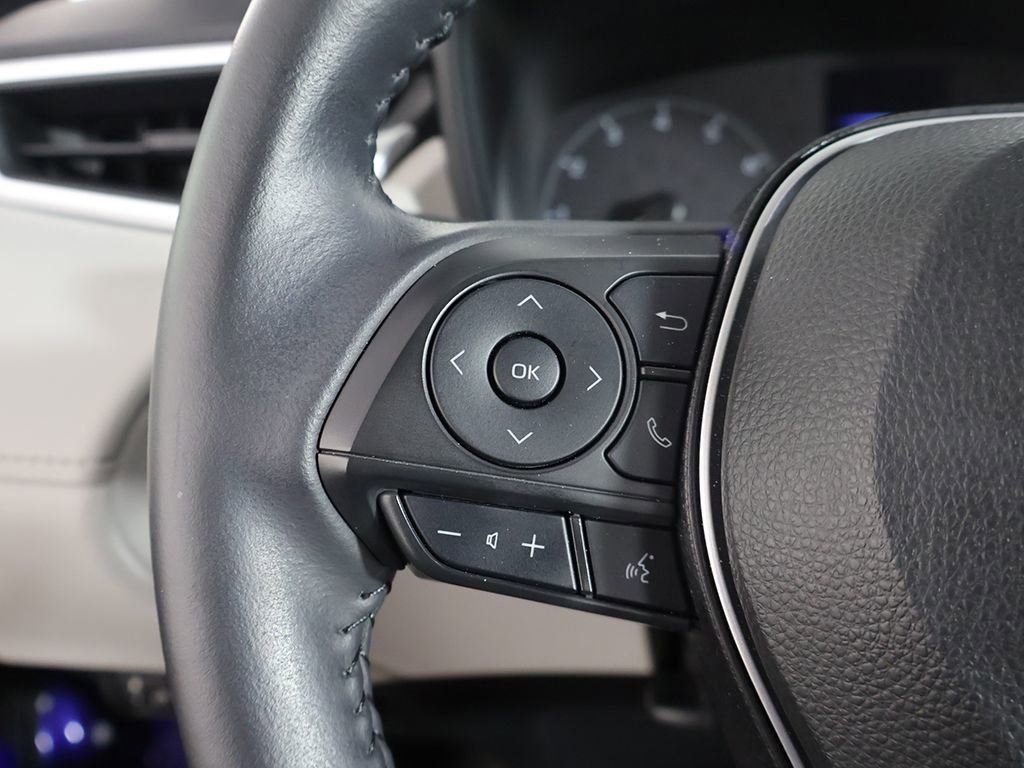 Used 2023 Toyota Corolla Cross LE image 40