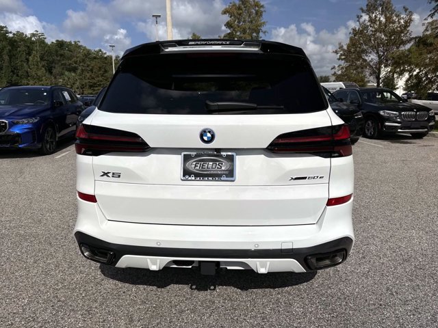 New 2026 BMW X5 xDrive50e w/ Executive Package AWD/4WD image 4