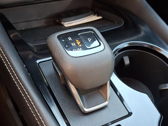 Used 2023 Nissan Rogue SL w/ SL Premium Package AWD/4WD image 16