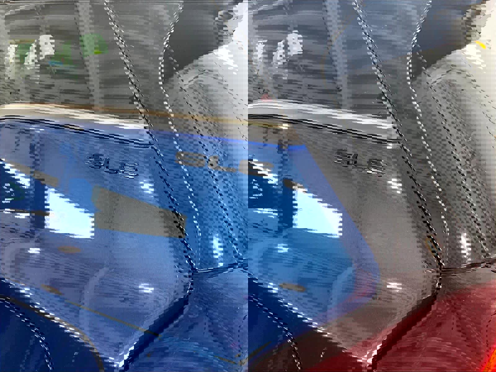 Used 2023 GMC Terrain SLE w/ Driver Convenience Package image 29