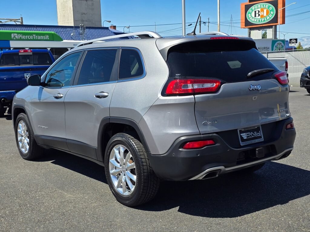 Used 2015 Jeep Cherokee Limited w/ Technology Group AWD/4WD image 8