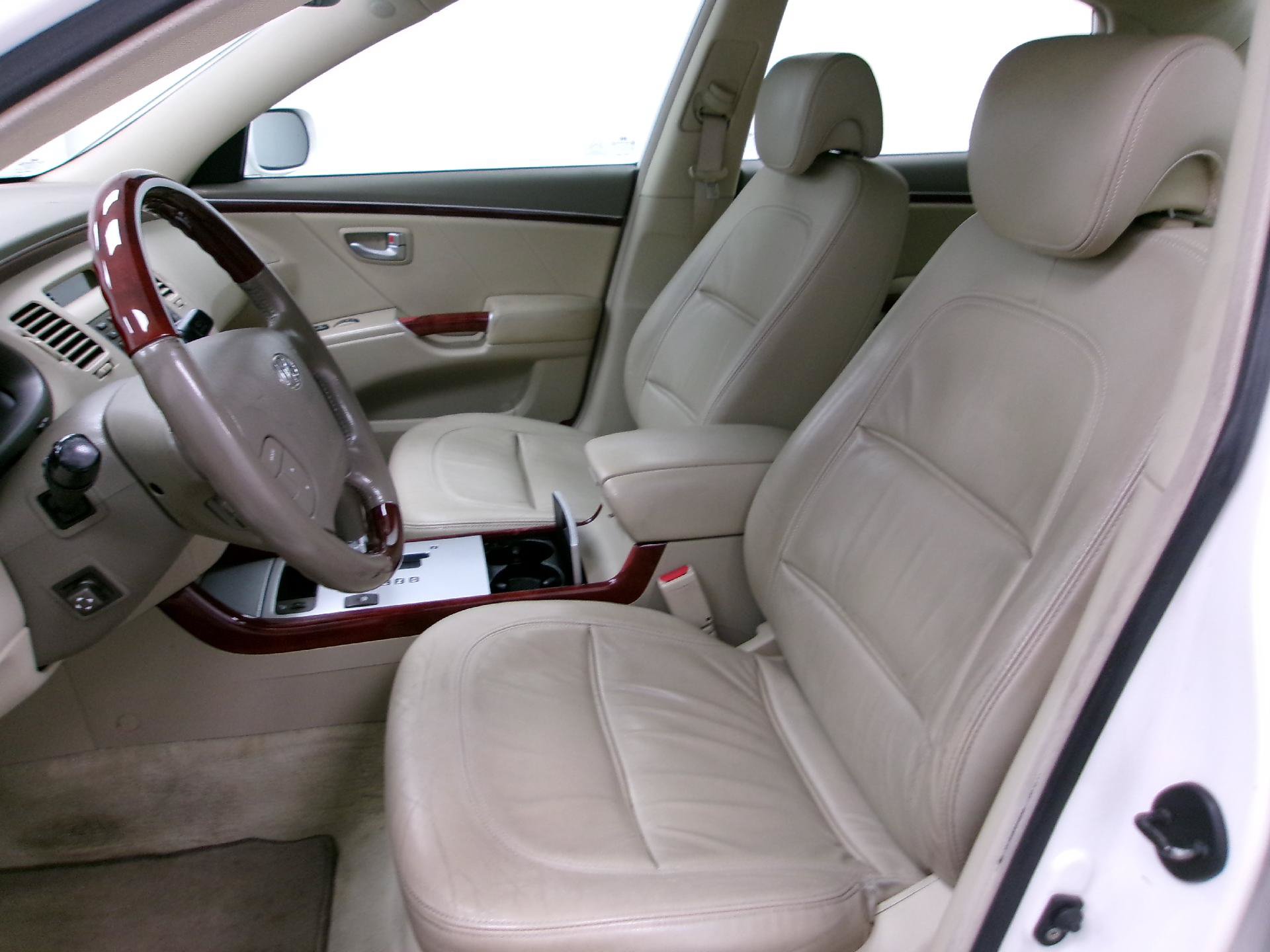 Used 2008 Hyundai Azera Limited FWD image 5