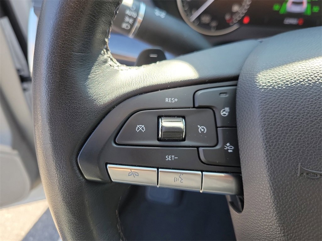 Used 2023 Cadillac XT4 Premium Luxury image 30