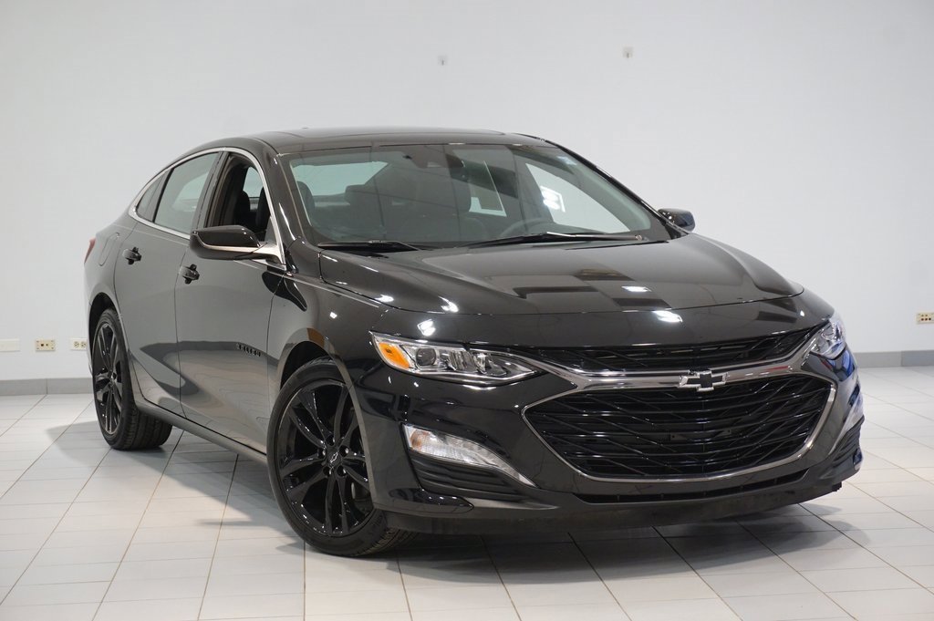 Certified 2023 Chevrolet Malibu LT w/ Midnight Edition image 2