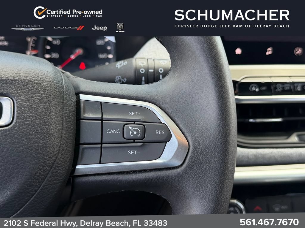 Used 2024 Jeep Compass Latitude AWD/4WD image 25
