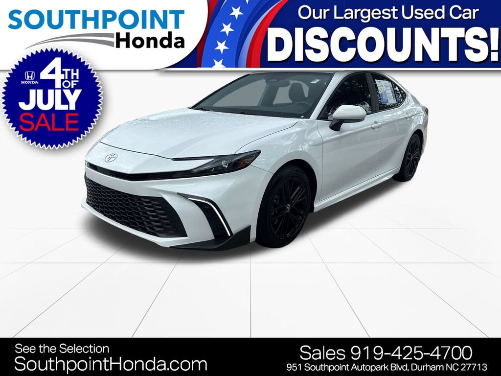 Used 2025 Toyota Camry SE w/ Convenience Package FWD image 3