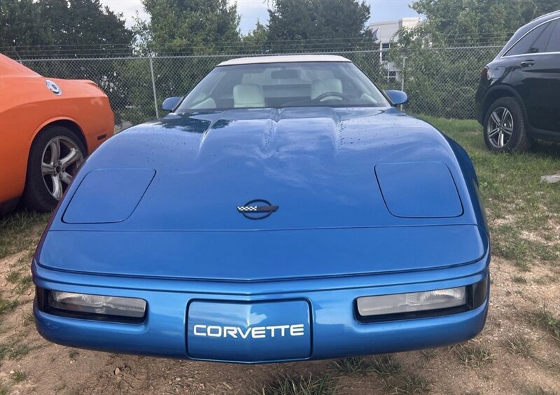 Used 1992 Chevrolet Corvette Convertible RWD image 4