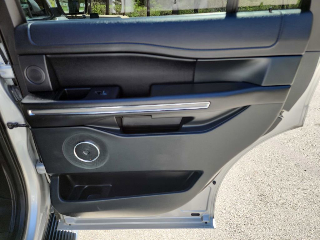 Used 2019 Ford Expedition XLT w/ Equipment Group 202A image 42