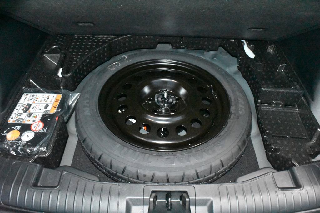 Used 2025 Ford Escape Active AWD/4WD image 28
