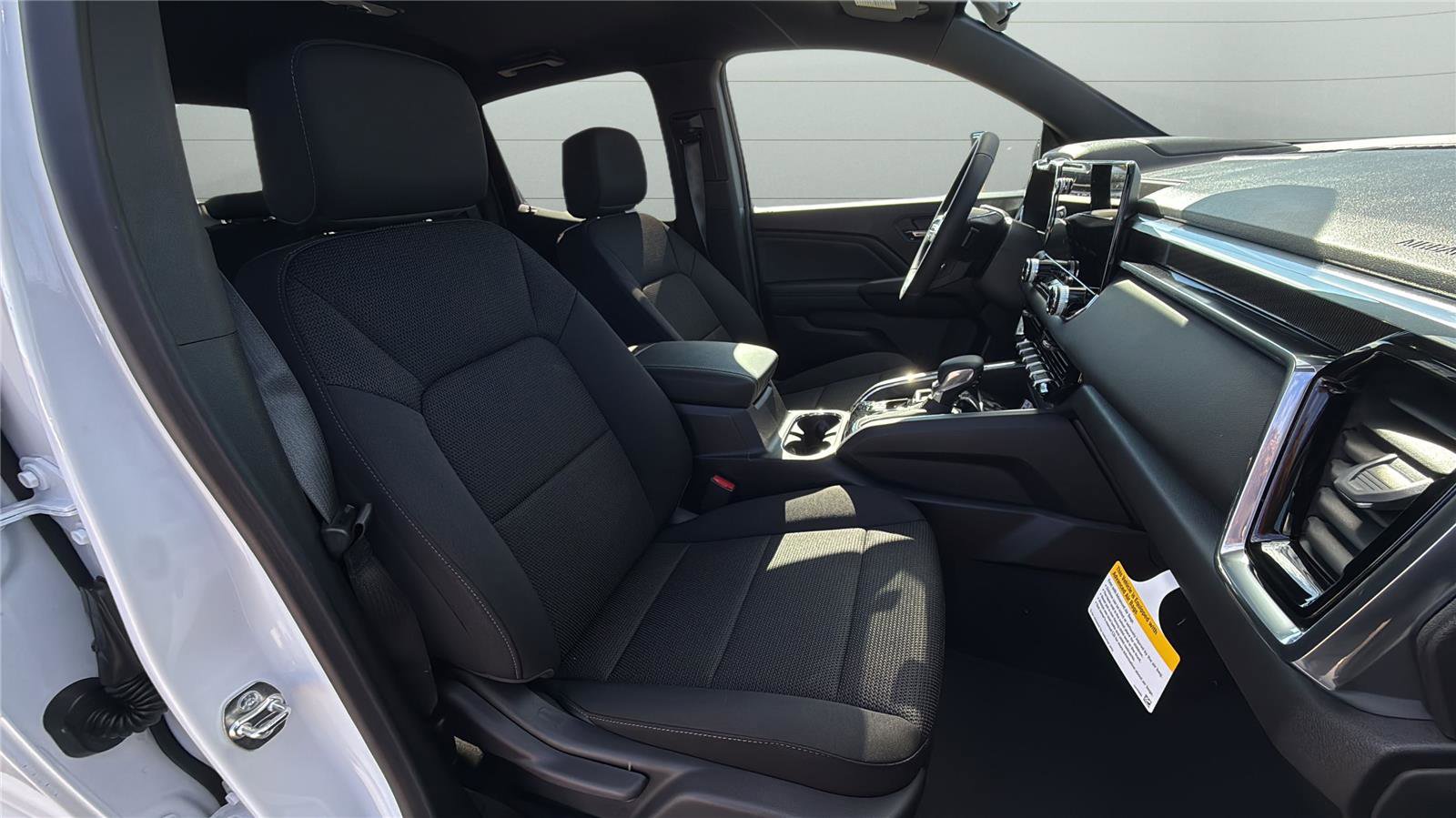 New 2026 GMC Canyon Elevation image 18