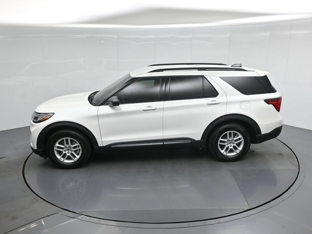 Certified 2025 Ford Explorer Active RWD image 45