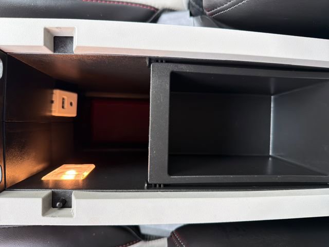 Used 2016 Chevrolet Equinox LTZ w/ Enhanced Convenience Package image 25