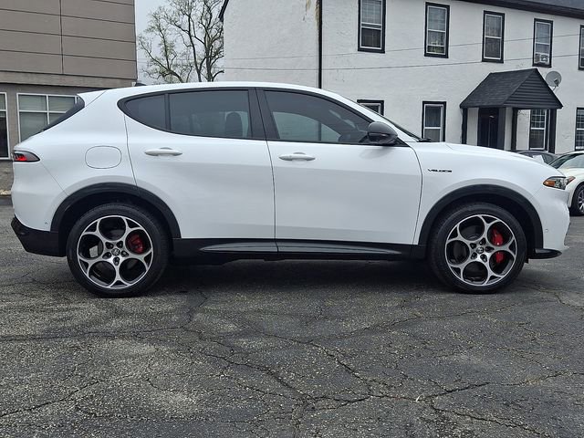 Used 2024 Alfa Romeo Tonale Veloce w/ Active Assist Package image 7