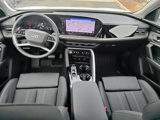 Used 2025 Audi Q5 Premium AWD/4WD image 10